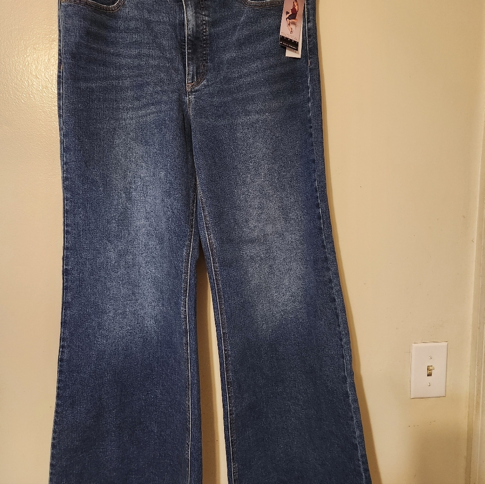 sofia vergara jeans margot wide leg Size 14 New Super High Rise Dark Wash